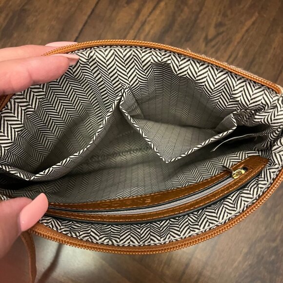 Jen & Co. Plaid Crossbody Clutch with gold zippers, detachable straps - Picture 5 of 10